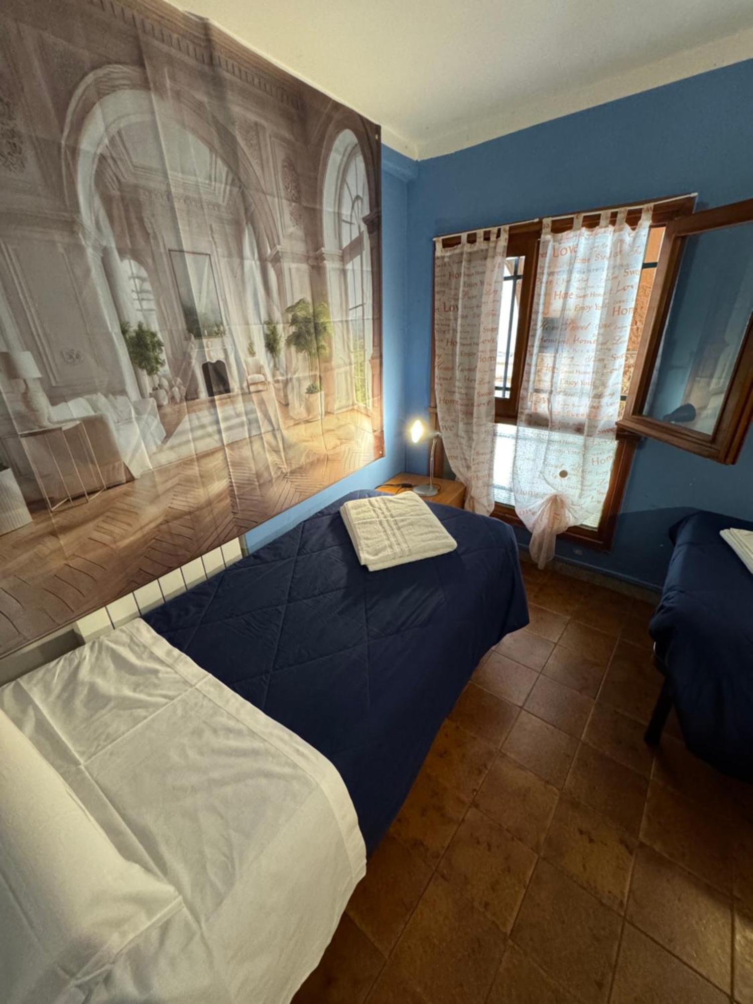 The Wolf House Hotel Velence Kültér fotó